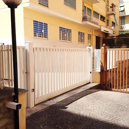 Roman Tatil Evi *